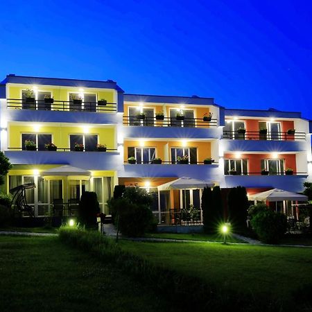 Stayinn Rainbow Houses Beachfront By Asteri Hotels ساني بيتش المظهر الخارجي الصورة