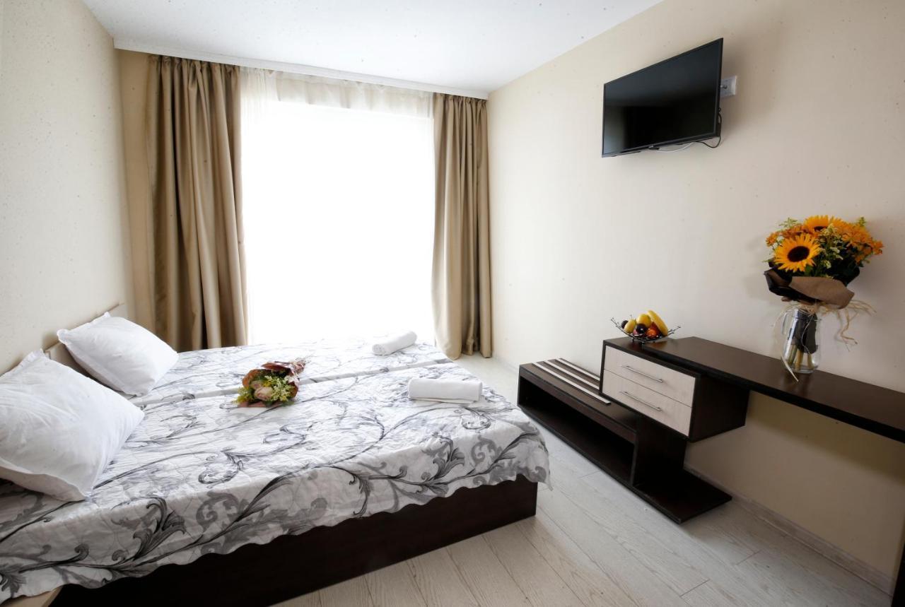 Stayinn Rainbow Houses Beachfront By Asteri Hotels ساني بيتش المظهر الخارجي الصورة