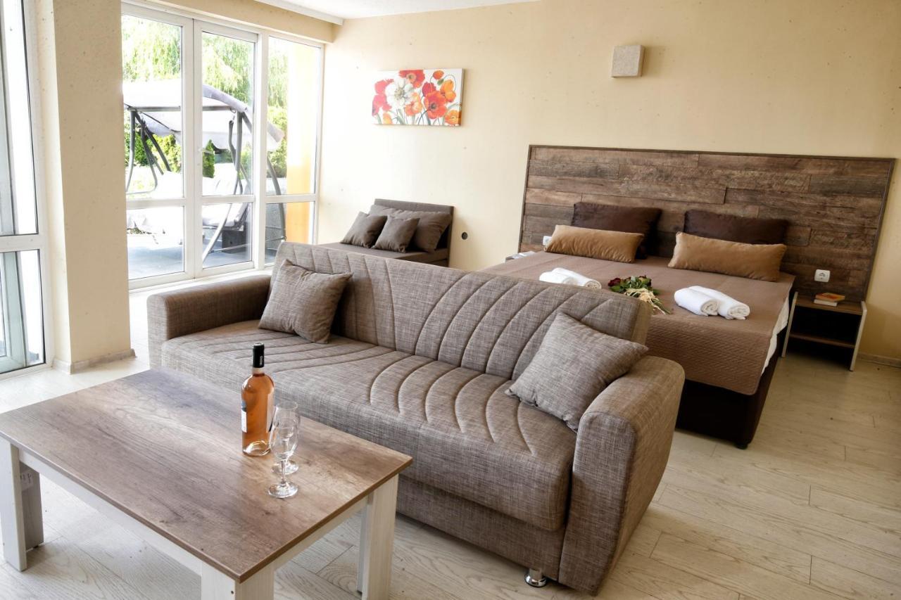 Stayinn Rainbow Houses Beachfront By Asteri Hotels ساني بيتش المظهر الخارجي الصورة