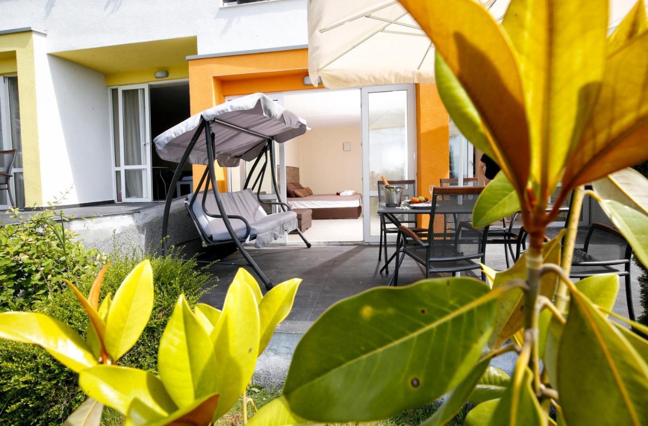 Stayinn Rainbow Houses Beachfront By Asteri Hotels ساني بيتش المظهر الخارجي الصورة