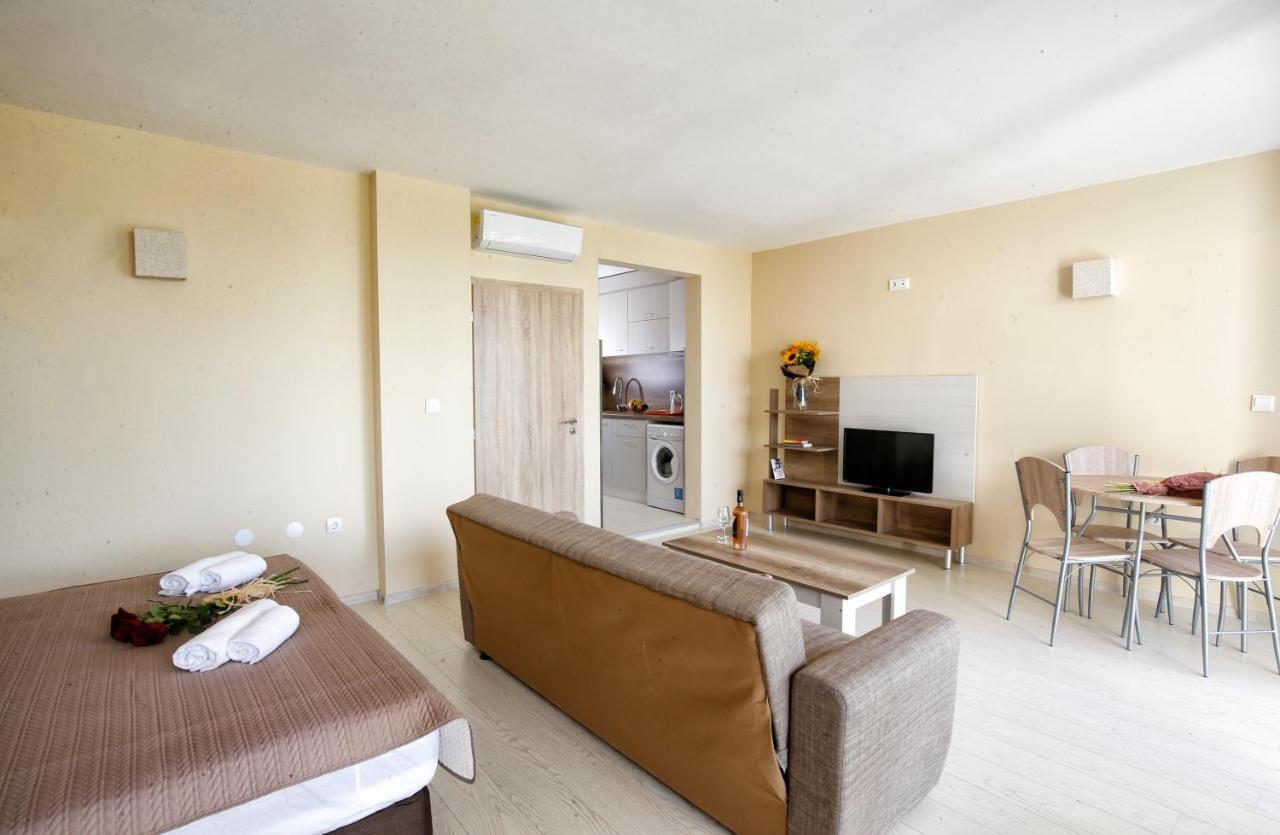 Stayinn Rainbow Houses Beachfront By Asteri Hotels ساني بيتش المظهر الخارجي الصورة