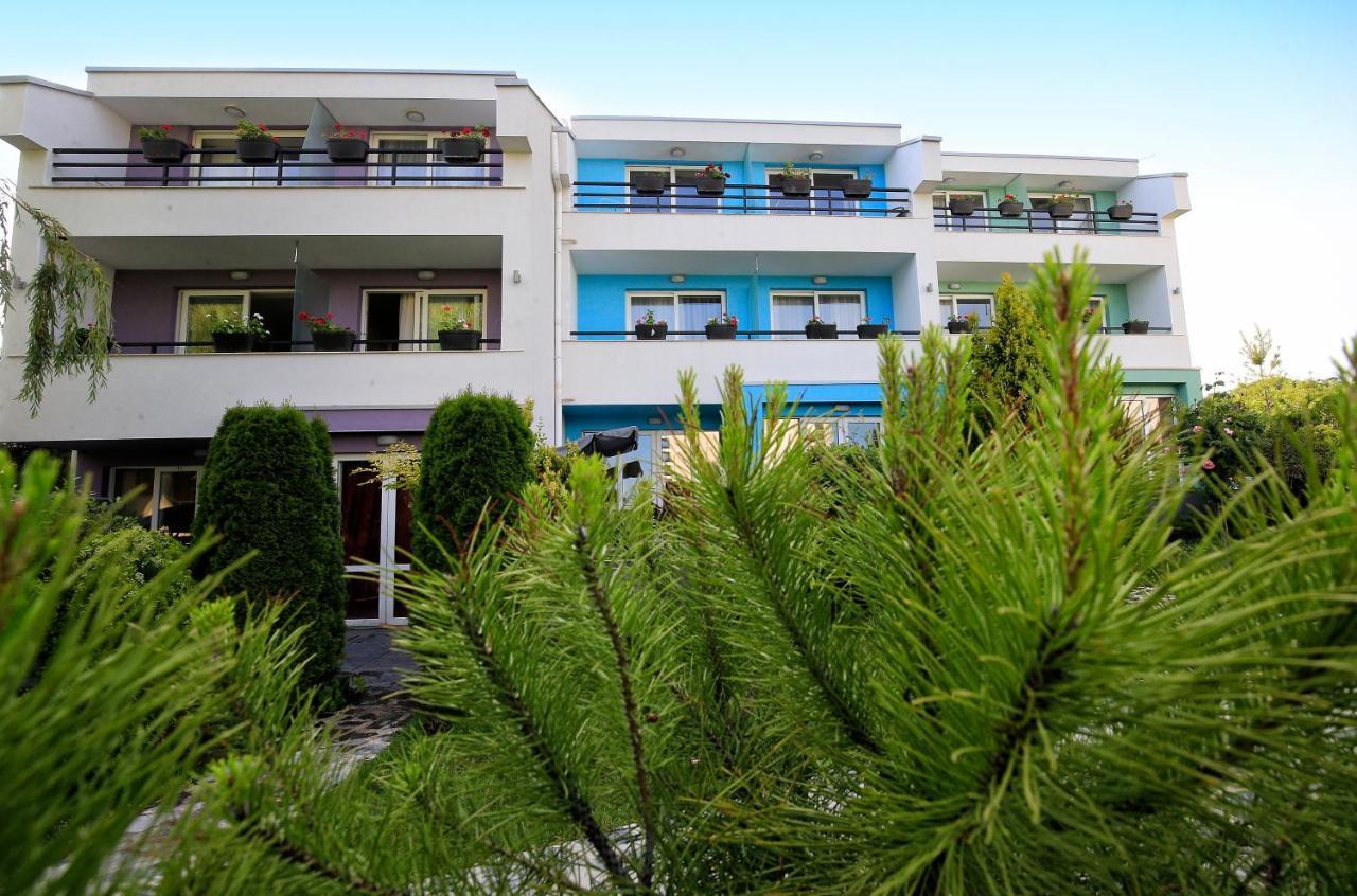 Stayinn Rainbow Houses Beachfront By Asteri Hotels ساني بيتش المظهر الخارجي الصورة